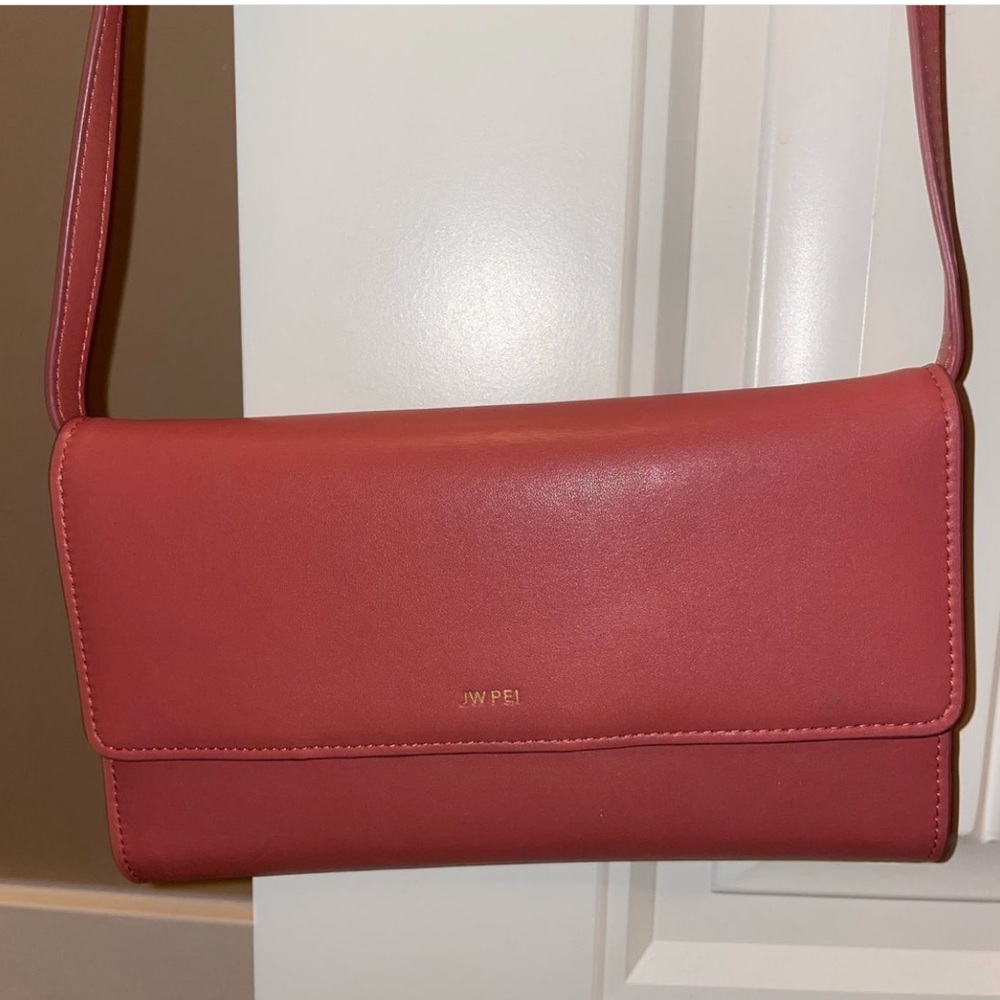 JW PEI purse